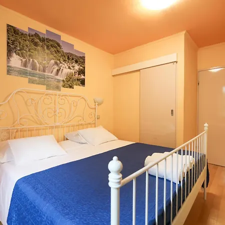 Zorica - 2 Bedroom In Centar *