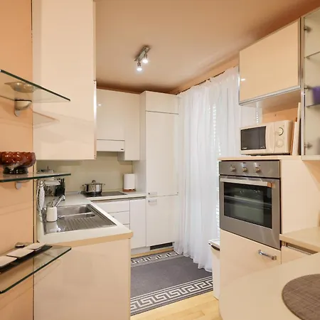 Zorica - 2 Bedroom In Centar *