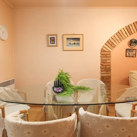 Zorica - 2 Bedroom In Centar アパート ザダル